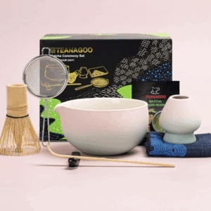 TEANAGOO Matcha Set, Matcha Broom Set, Matcha Tea Set, Matcha Bowl, Matcha Broom Set, Matcha Bowl with Spout Bamboo, 7 Pieces, Matcha Accessories for Matcha Lovers, N11, Green Colour Gradient Pink